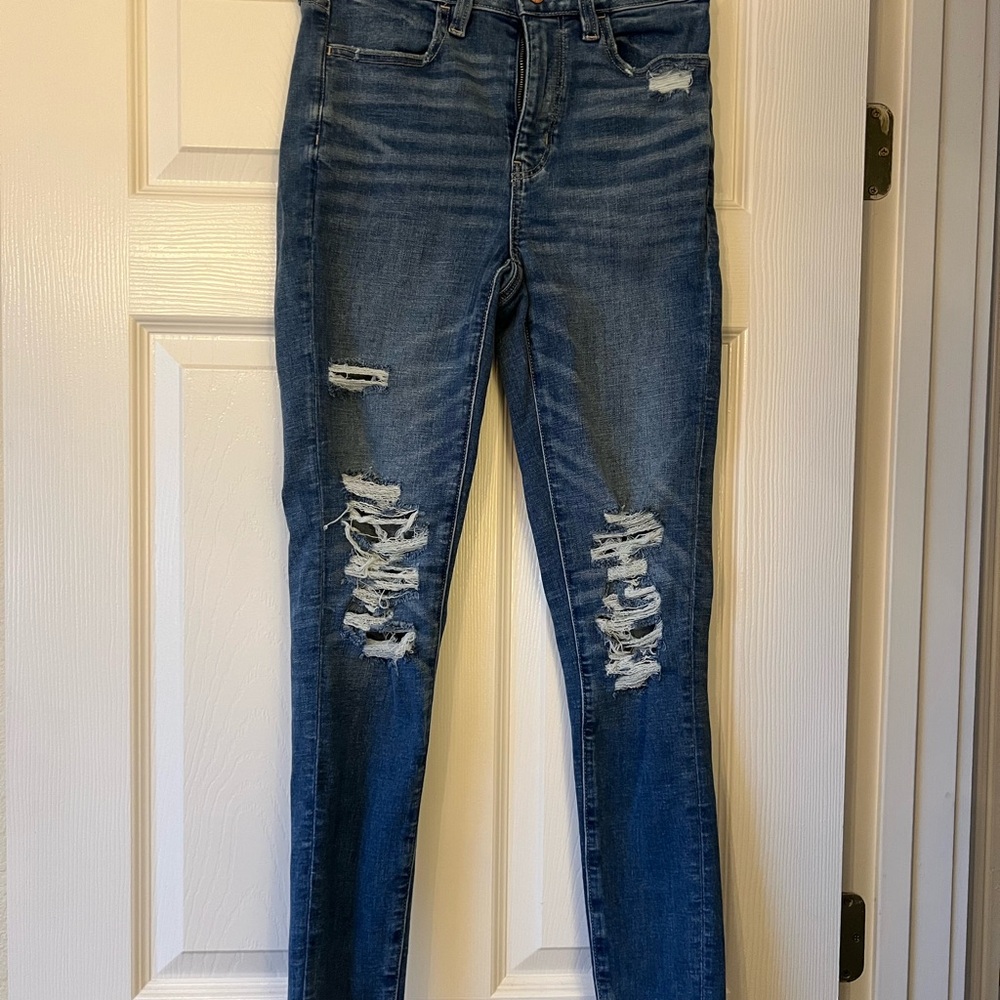American Eagle Outfitters Ripped AE Next Level Super High Waisted Jegging